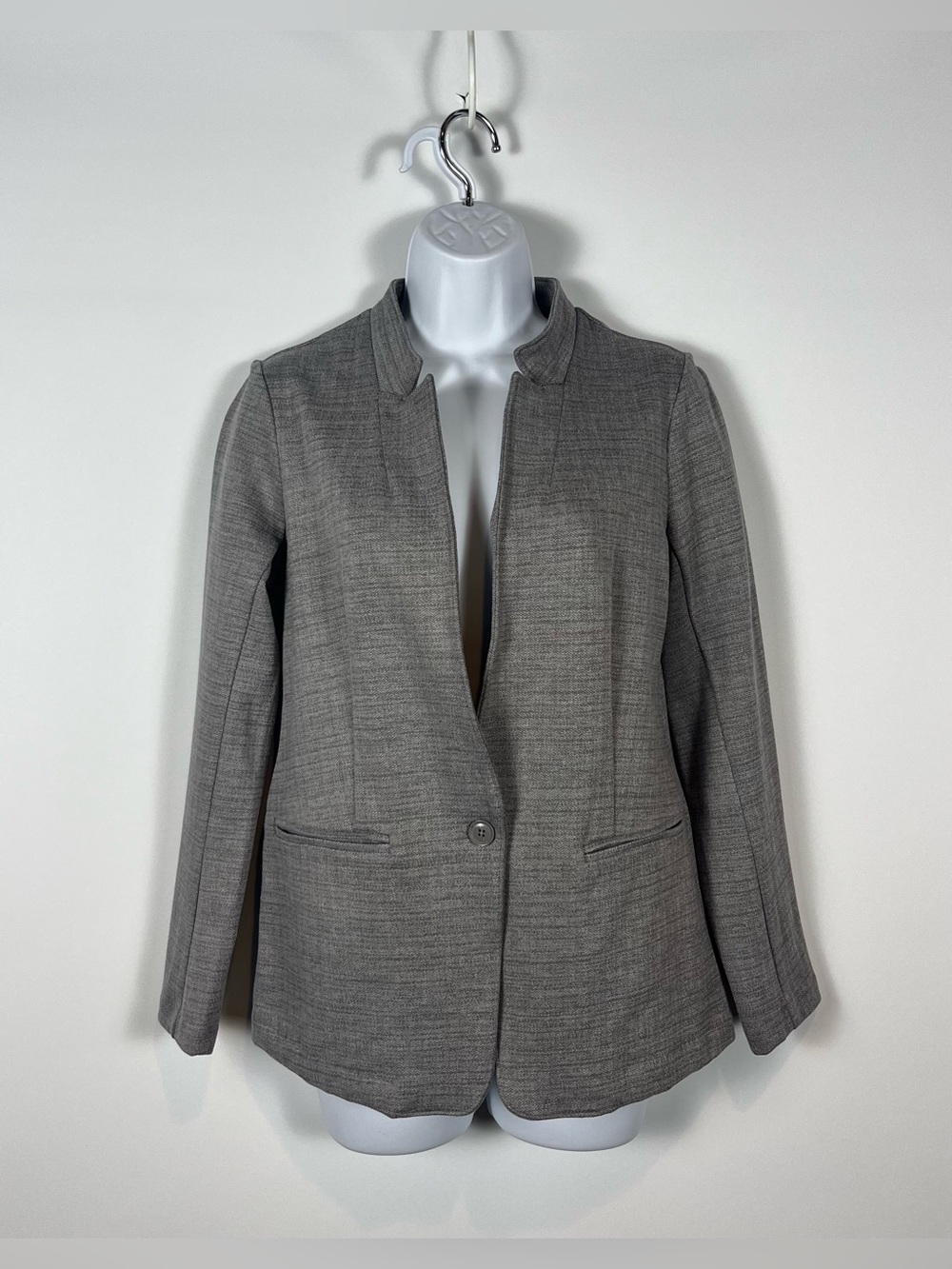 Bananna Republic Inverted Collar Soft Stretch Blazer Size Small NWT